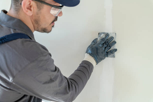 Best Drywall Crack Repair  in Highland Heights, KY